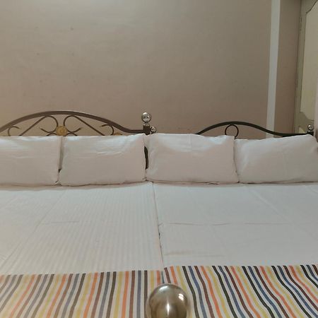 Dheeksha Homestay ติรุวันนามาลัย ภายนอก รูปภาพ