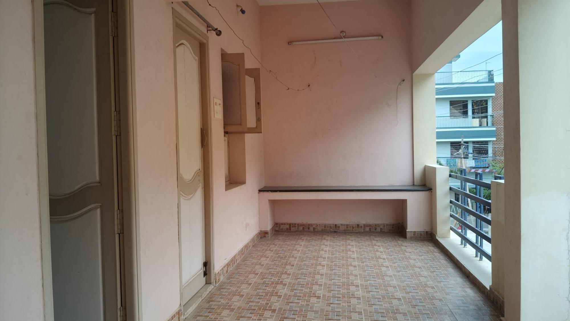 Dheeksha Homestay ติรุวันนามาลัย ภายนอก รูปภาพ