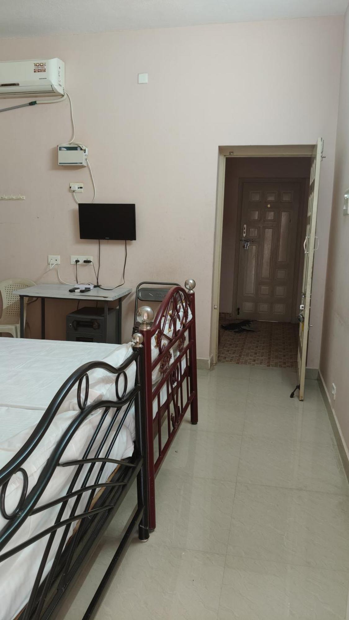 Dheeksha Homestay ติรุวันนามาลัย ภายนอก รูปภาพ